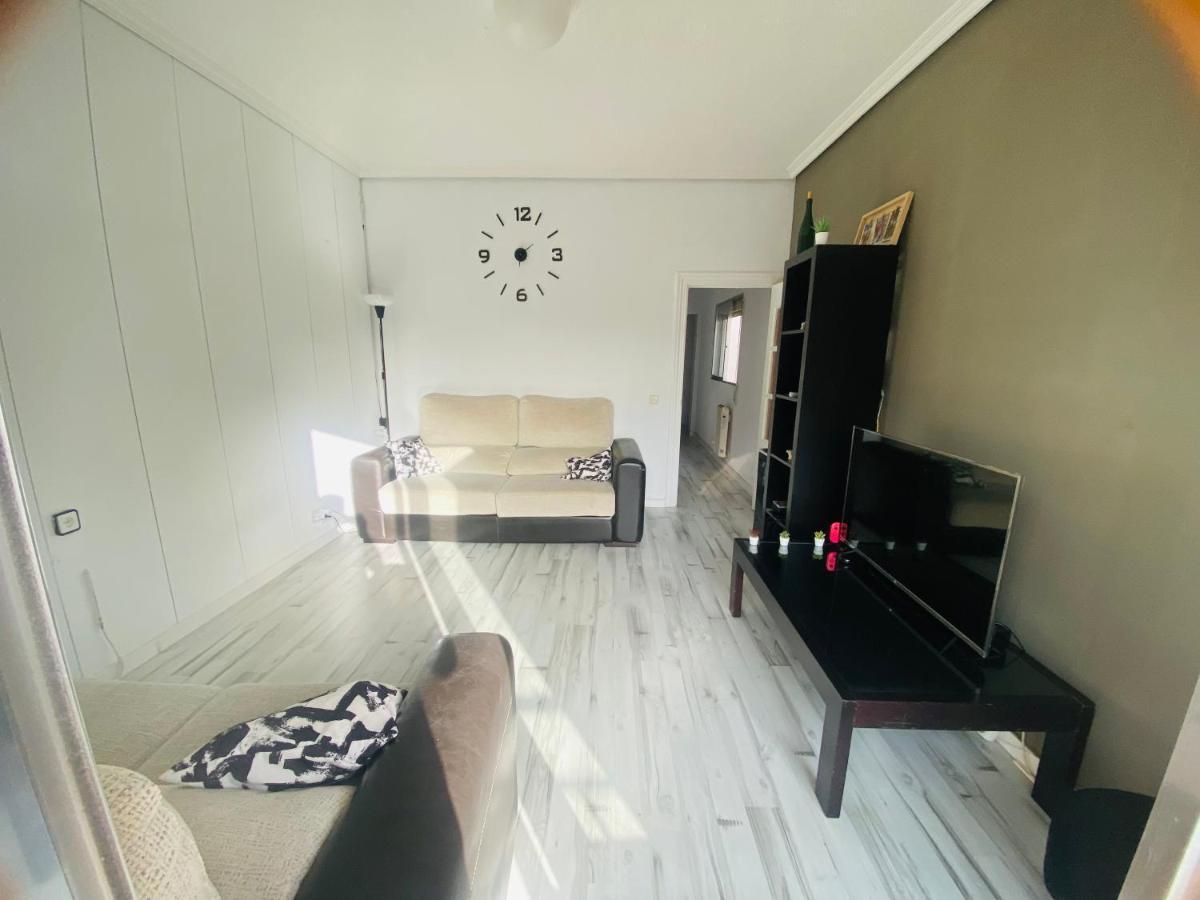 Acogedora Habitacion En Centro De Getafe Eksteriør billede